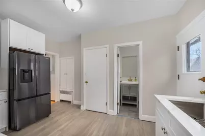 422 Wayland Avenue, Providence, RI 02906 - Photo 8