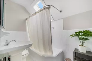 422 Wayland Ave, Providence, RI 02906 - Photo 28