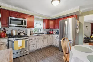 120 Appian Way, East Providence, RI 02914 - Photo 24