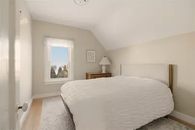 8 Carey Street, Newport, RI 02840 - Photo 16