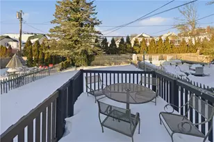 8 Carey St, Newport, RI 02840 - Photo 22