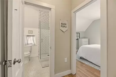 8 Carey Street, Newport, RI 02840 - Photo 18