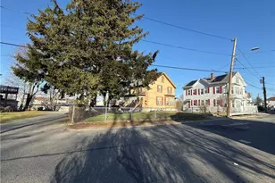 111 Veazie St, Providence, RI 02908 - Photo 1