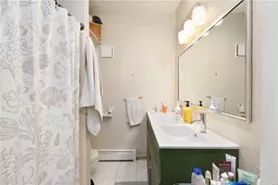 25 Kenyon St, Providence, RI 02903 - Photo 18