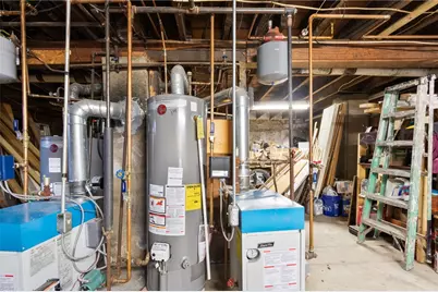 25 Kenyon Street, Providence, RI 02903 - Photo 32