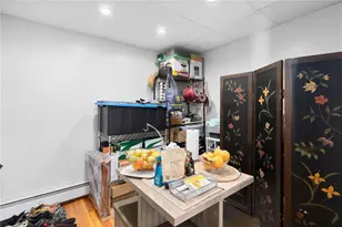 25 Kenyon St, Providence, RI 02903 - Photo 14