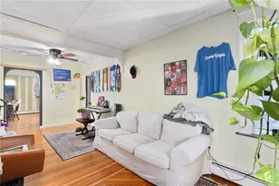 25 Kenyon St, Providence, RI 02903 - Photo 20