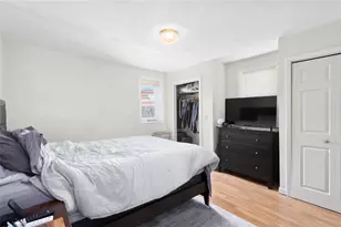 25 Kenyon St, Providence, RI 02903 - Photo 8