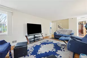 37 Knowles Dr, Warwick, RI 02888 - Photo 8