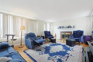 37 Knowles Dr, Warwick, RI 02888 - Photo 6