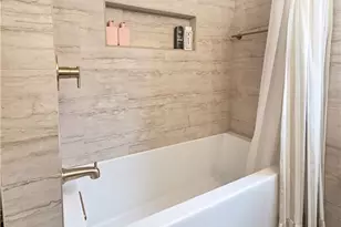 10 Brayton Ave, East Providence, RI 02916 - Photo 14