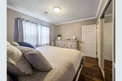 10 Brayton Avenue, East Providence, RI 02916 - Photo 16