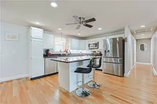 40 Forestdale Dr, Cumberland, RI 02864 - Photo 6