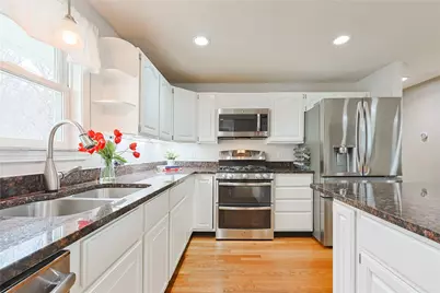 40 Forestdale Drive, Cumberland, RI 02864 - Photo 8