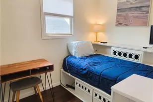 11 Hammond St, Newport, RI 02840 - Photo 10