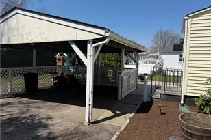 433 Metacom Ave, Bristol, RI 02809 - Photo 8