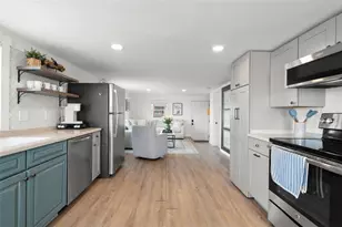 385 Park Ave, Portsmouth, RI 02871 - Photo 22