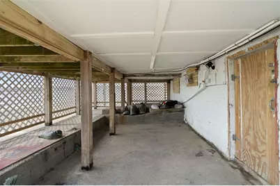 385 Park Avenue, Portsmouth, RI 02871 - Photo 38
