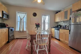 11 Hammond St, Newport, RI 02840 - Photo 6