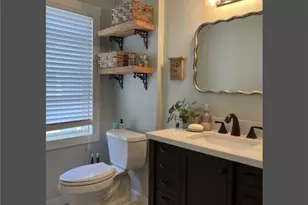 118 Wentworth Ave, Cranston, RI 02905 - Photo 10