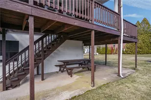 3 Columbus Ave, Westerly, RI 02891 - Photo 4