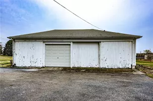 546 Jepson Ln, Middletown, RI 02842 - Photo 4