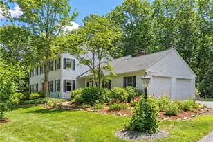 147 Francis Horn Dr, South Kingstown, RI 02881 - Photo 2