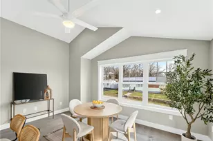 250 Fountain Ave, Johnston, RI 02919 - Photo 6