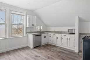 123 Radcliffe Ave, Providence, RI 02908 - Photo 2