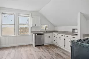 123 Radcliffe Ave, Providence, RI 02908 - Photo 4