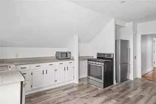 123 Radcliffe Ave, Providence, RI 02908 - Photo 1