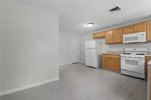 148 Samuel Ave, Pawtucket, RI 02860 - Photo 10