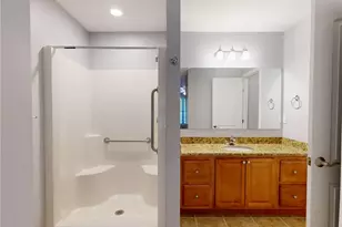 101 Village Green Cir, Coventry, RI 02816 - Photo 18