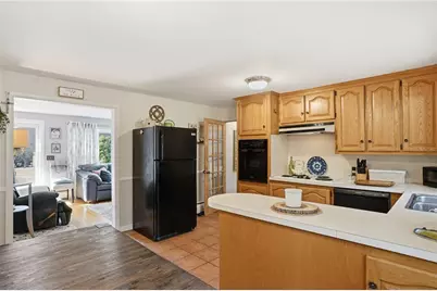 81 Orchard Drive, Cumberland, RI 02864 - Photo 6