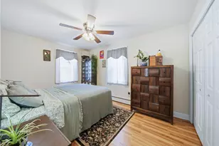 27 Barney St, Warren, RI 02885 - Photo 10