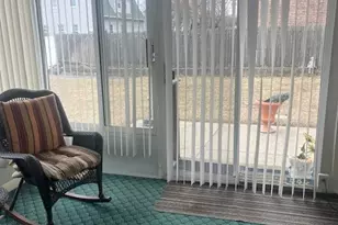 33 Van Buren St, Warwick, RI 02888 - Photo 20