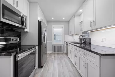 5 Holten Avenue, Newport, RI 02840 - Photo 1