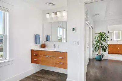 592 Tuckerman Avenue, Middletown, RI 02842 - Photo 10