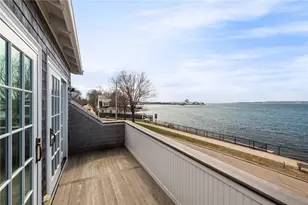 115 Washington St, Newport, RI 02840 - Photo 28