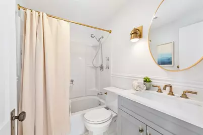 115 Washington Street, Newport, RI 02840 - Photo 16