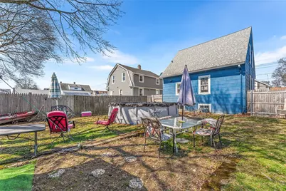 95 Ivy Street, East Providence, RI 02914 - Photo 18