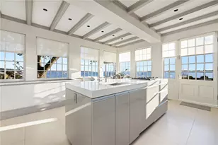 221 Hope St, Bristol, RI 02809 - Photo 22