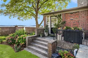 221 Hope St, Bristol, RI 02809 - Photo 40