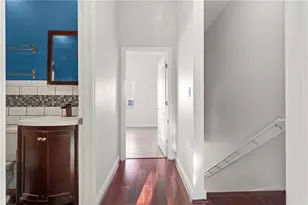 102 Dixon St, Providence, RI 02907 - Photo 22