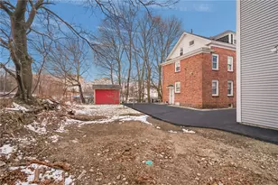 15 Judith St, Providence, RI 02909 - Photo 36