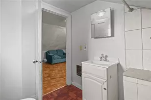 15 Judith St, Providence, RI 02909 - Photo 24