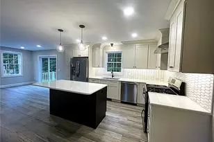 23 Doe Cir, Charlestown, RI 02813 - Photo 6