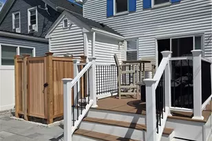 33 Slocum St, Newport, RI 02840 - Photo 24