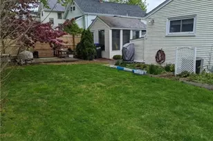 62 Hillcrest Ave, Pawtucket, RI 02860 - Photo 6