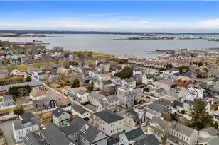 629 Thames St, Newport, RI 02840 - Photo 4